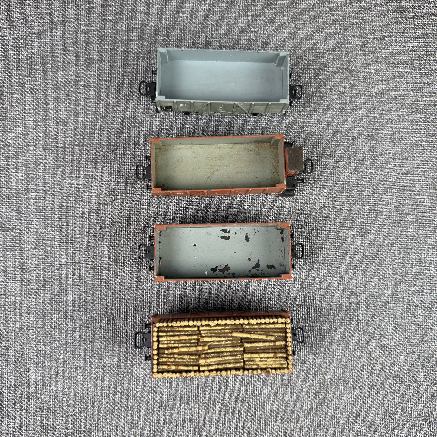 Marklin HO scale Vintage Die-Cast Freight Cars # 311 - lot of 4