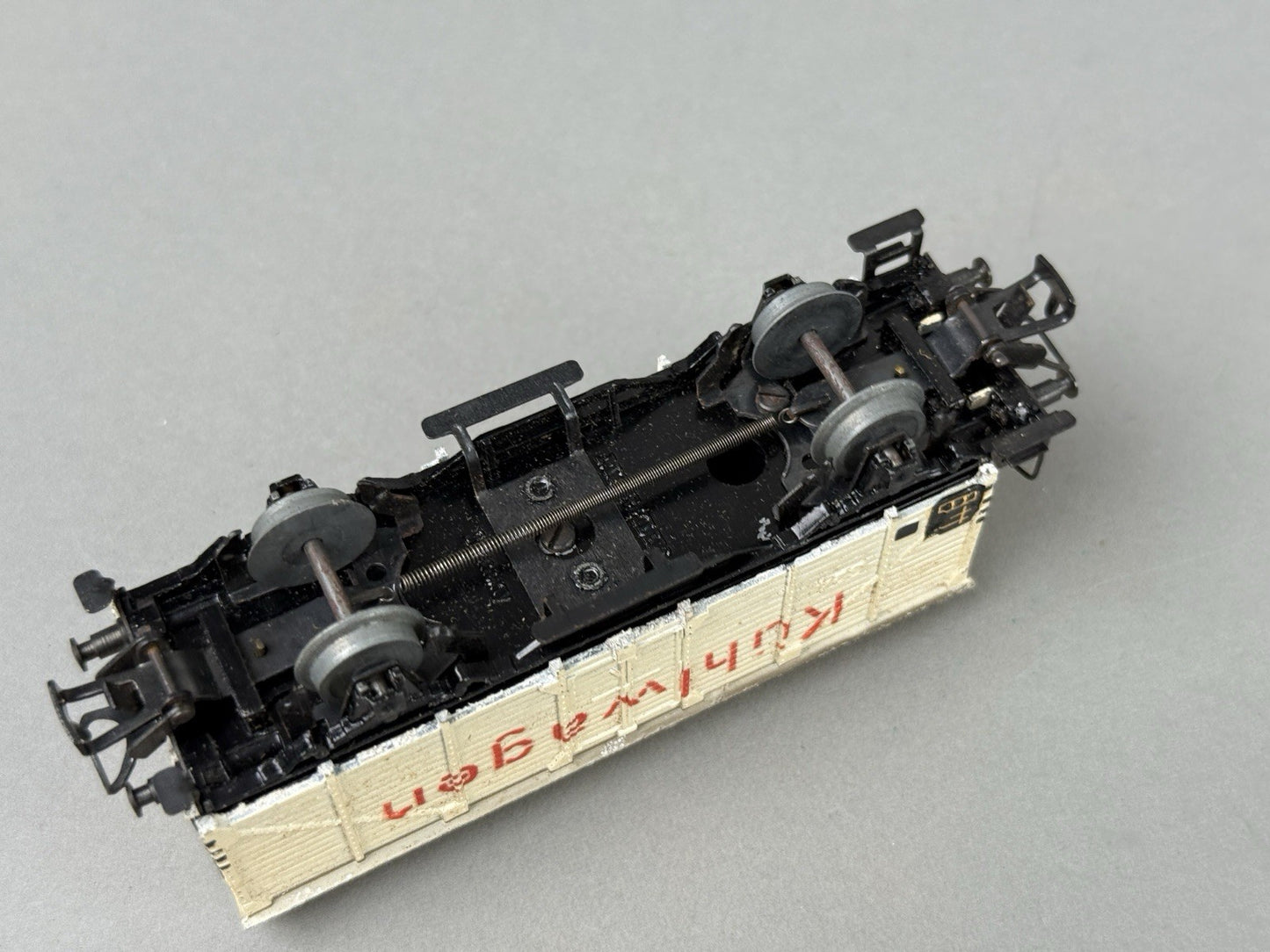 Marklin HO scale #324 Refrigerator Car , Die-cast 1950's