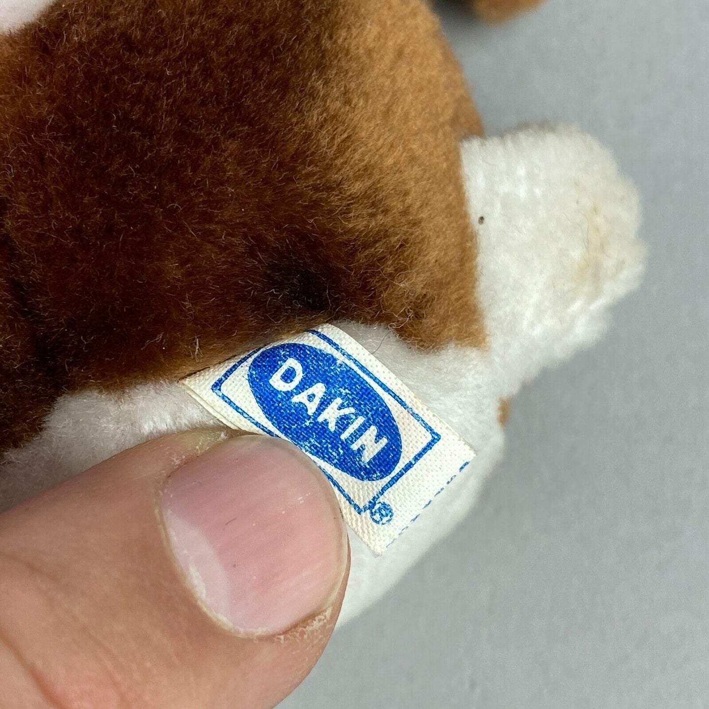 Vintage 1985 Dakin Small 5” Stuffed Plush Puppy Dog