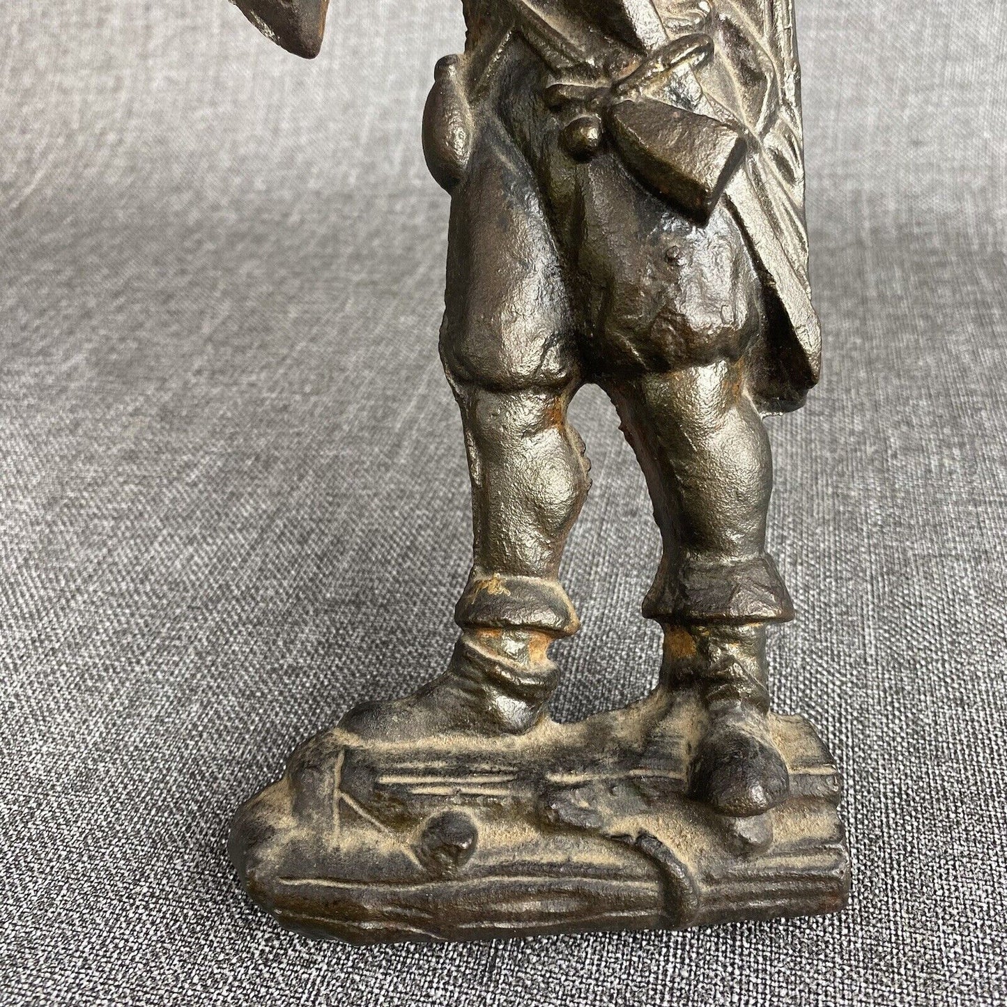 Vintage Cast Iron Musketeer Wall Hanging Decor, Rennaissance era style, 10"