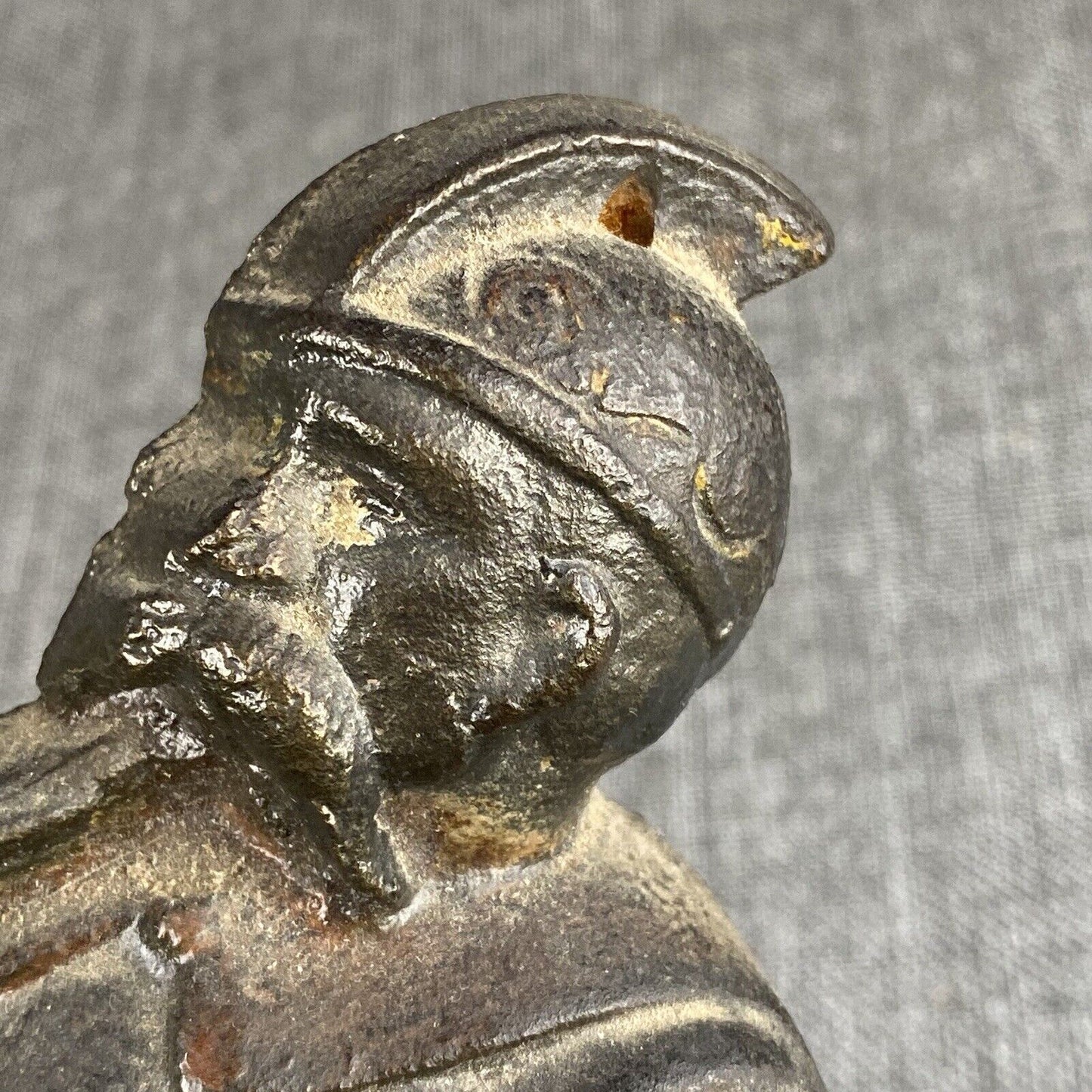 Vintage Cast Iron Musketeer Wall Hanging Decor, Rennaissance era style, 10"