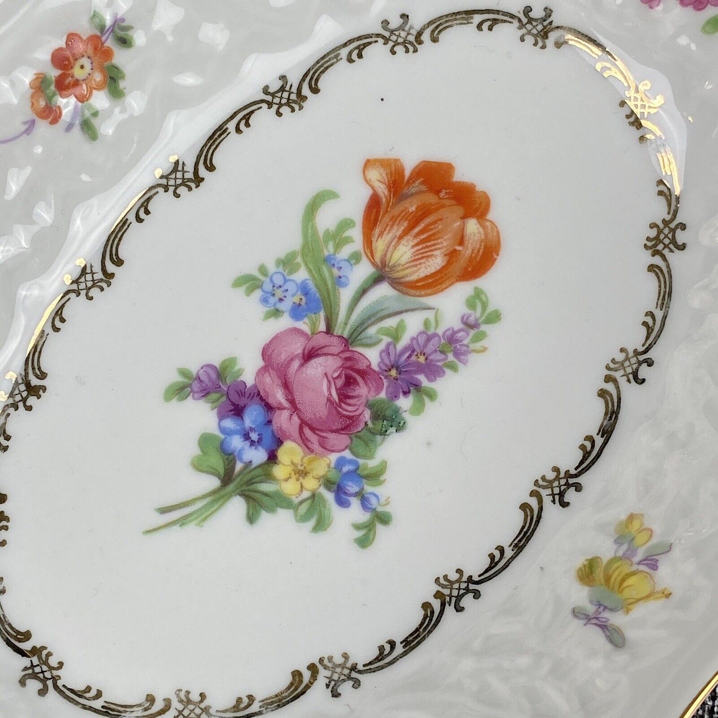 Schumann Bavaria US-zone Germany Set of 2 small Oval Dishes Floral Design