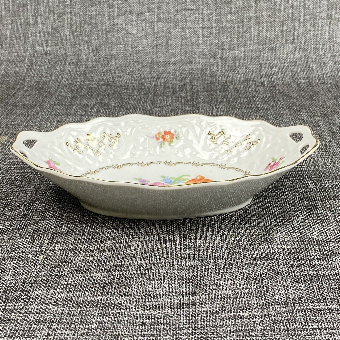 Schumann Bavaria US-zone Germany Set of 2 small Oval Dishes Floral Design