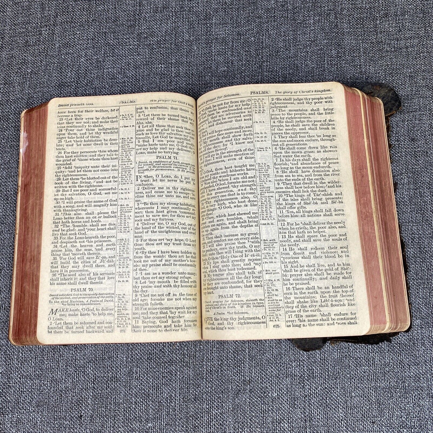 Antique Saalfield Publishing Co Holy Bible Teacher's Self-Pronouncing Edition