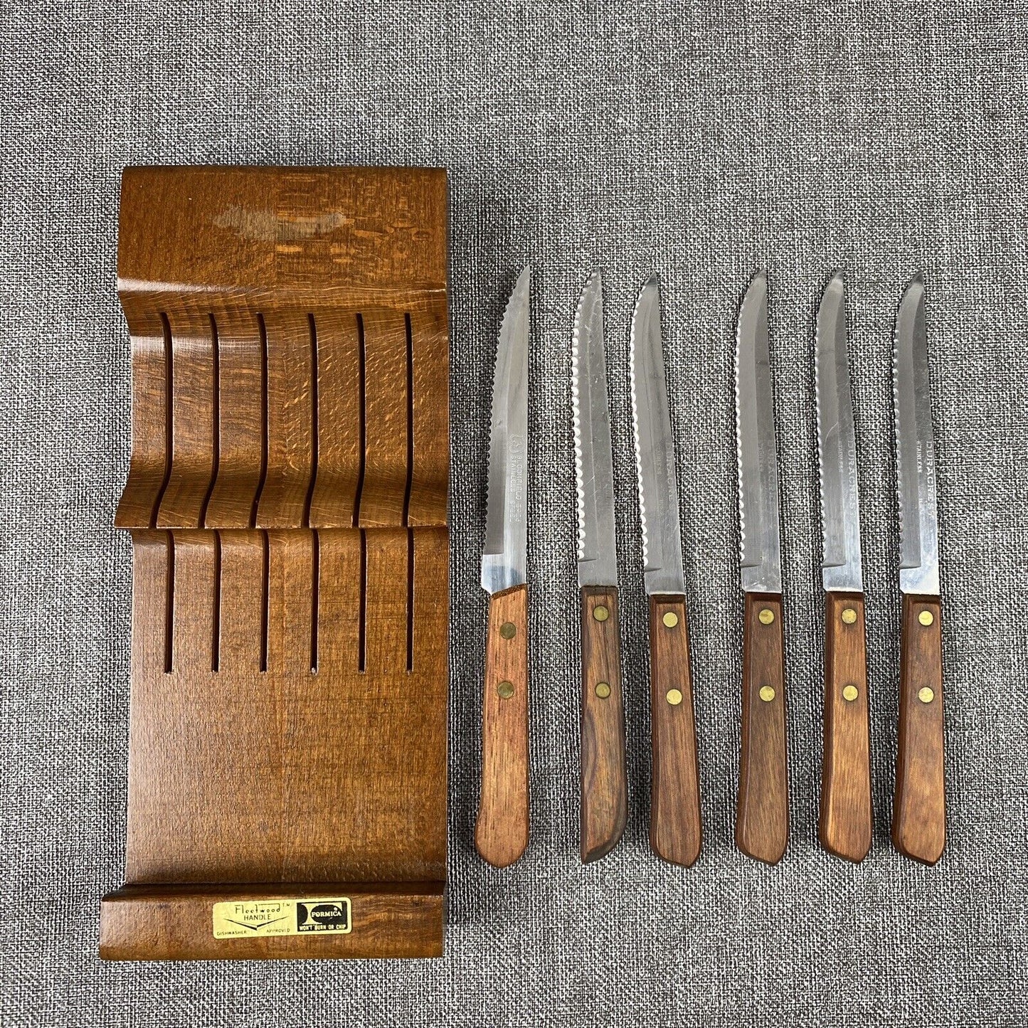 Formica Fleetwood handle Set of 6 Steak Knives w/Wood Block