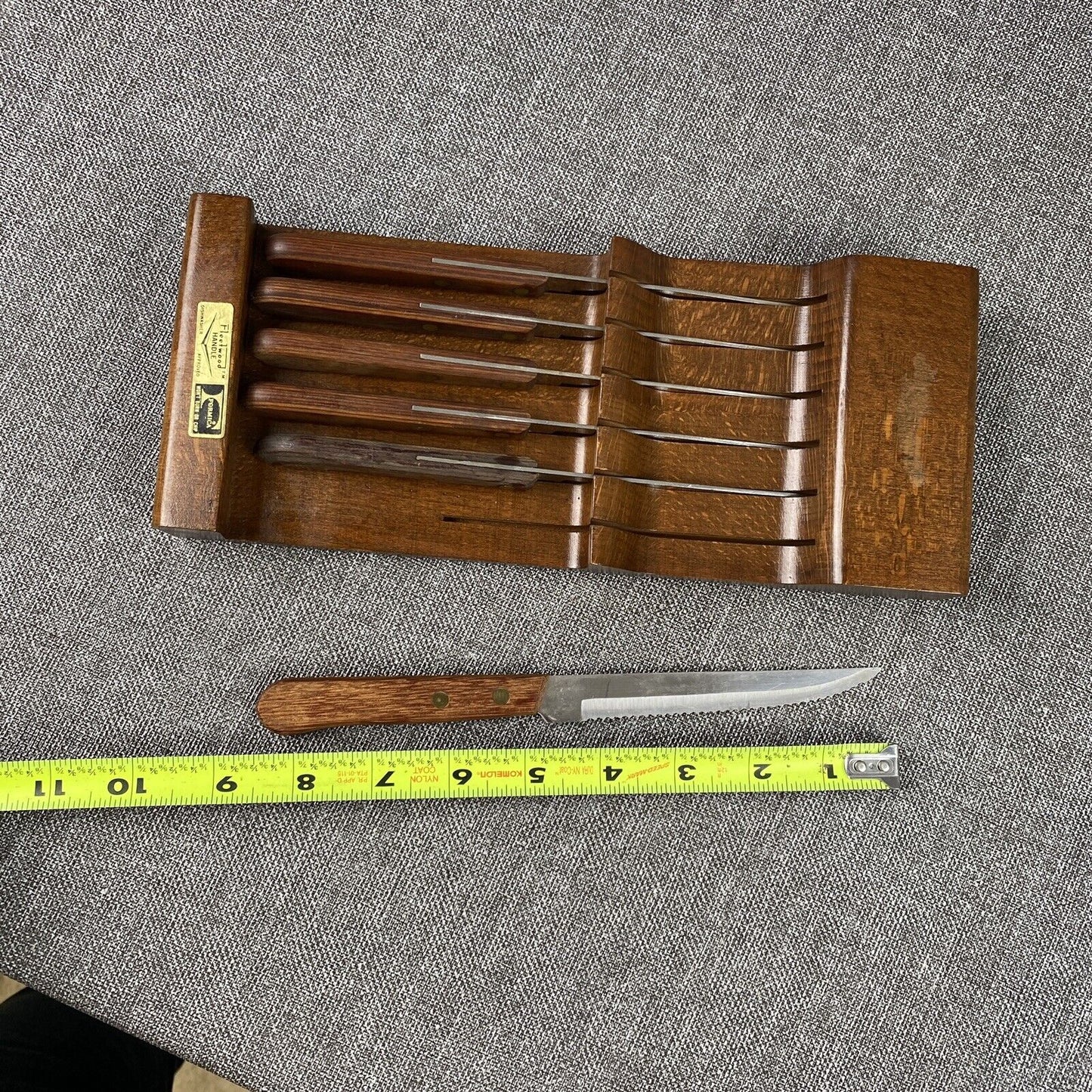 Formica Fleetwood handle Set of 6 Steak Knives w/Wood Block