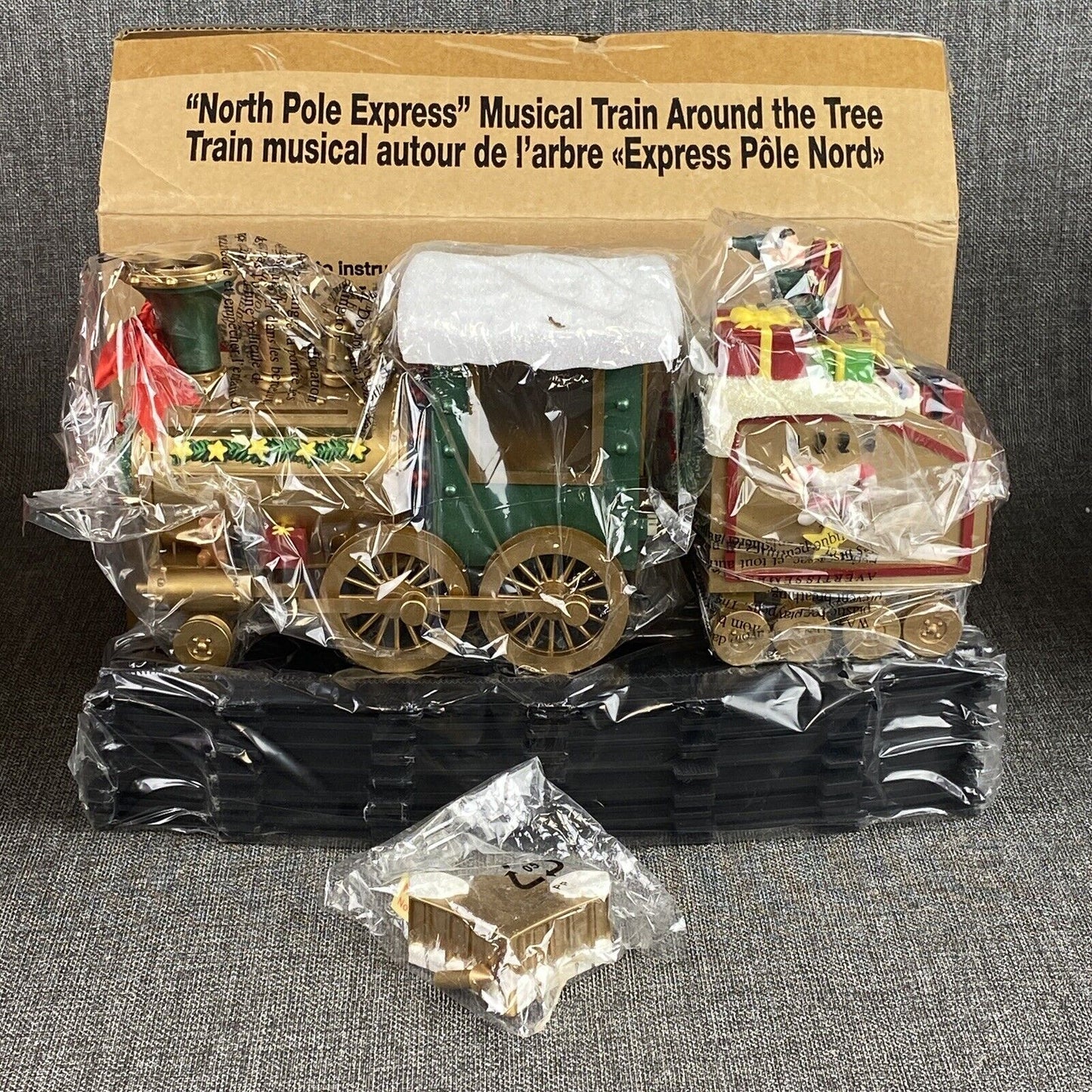North Pole Express MUSICAL Train Set NOS