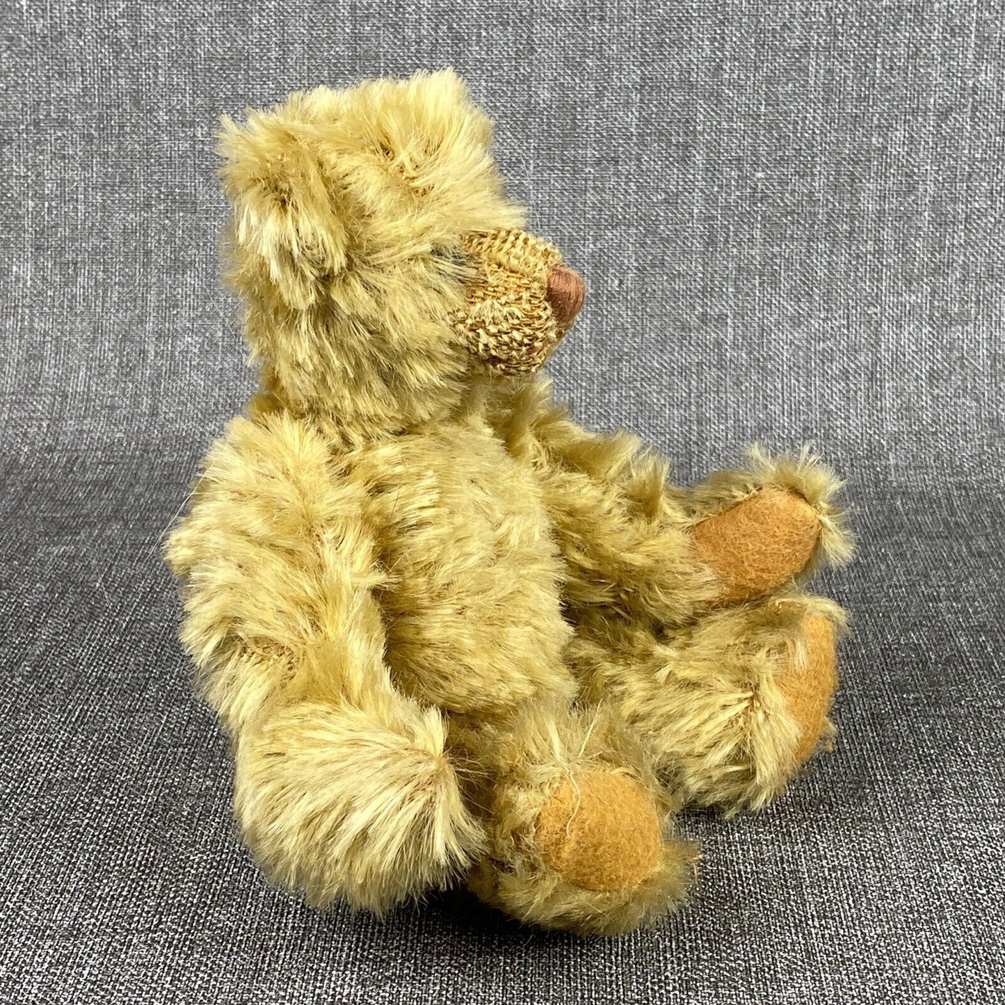 Lee Middleton Bear Plush 7" Sitting 10" Long Ohio