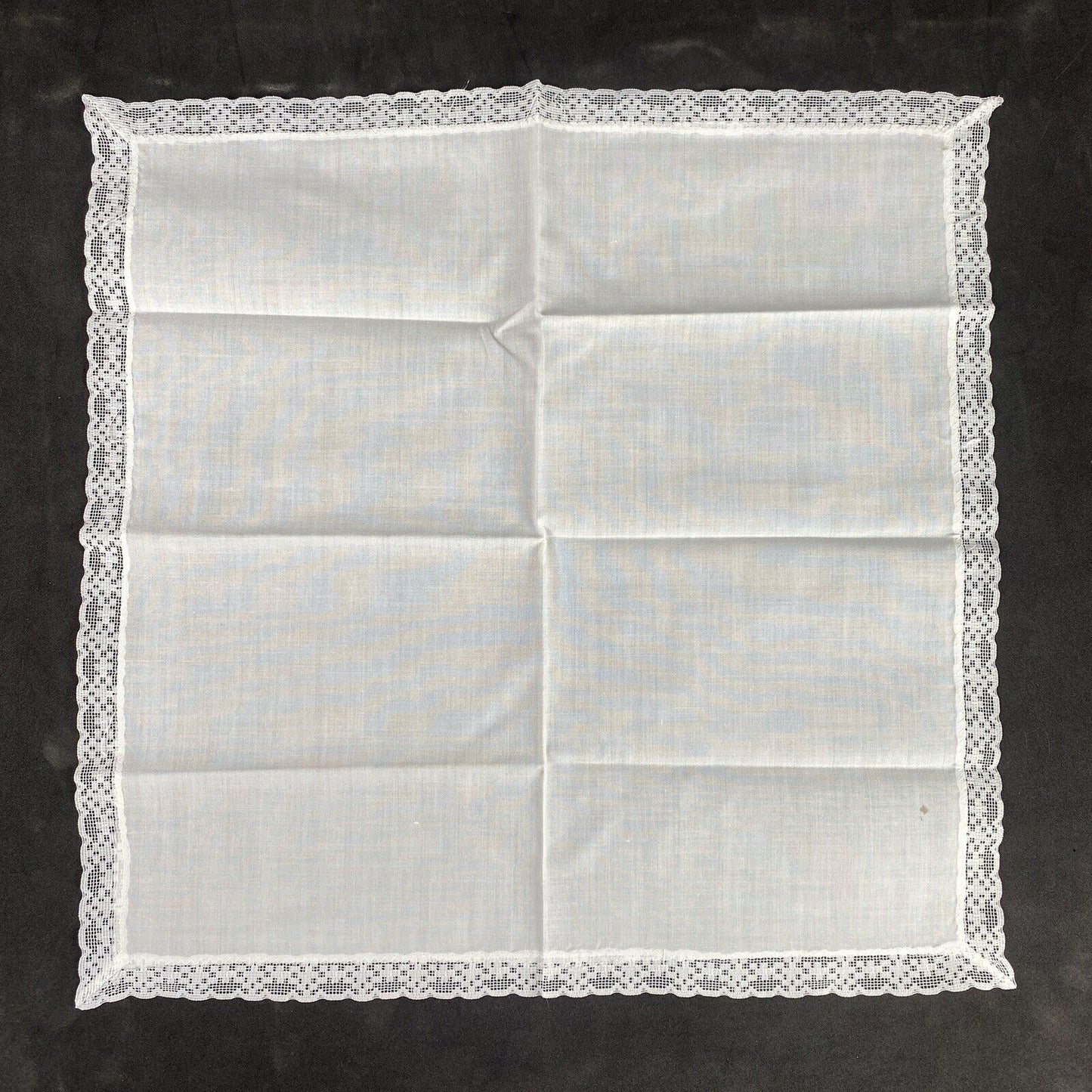 Lot of 8 Vintage Handmade White Napkin with Lace (Simple) 16" x 16" EUC