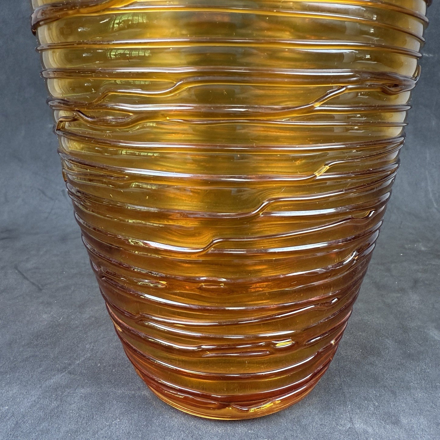 Vintage (1970s) Fulvio Bianconi Glass Vase (10-3/4”h) Great Condition