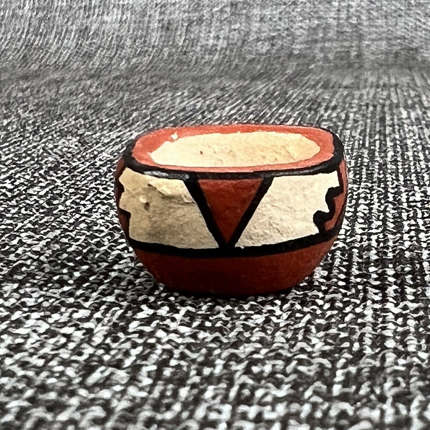 Vtg Dollhouse Miniature Pottery Southwest Bowl 1:12 scale