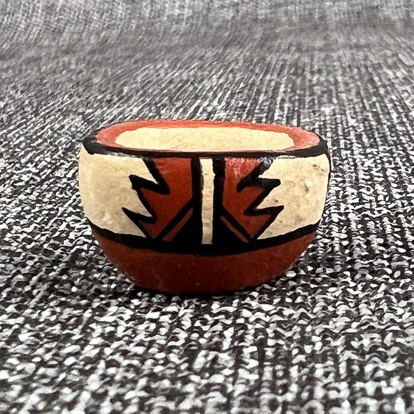 Vtg Dollhouse Miniature Pottery Southwest Bowl 1:12 scale