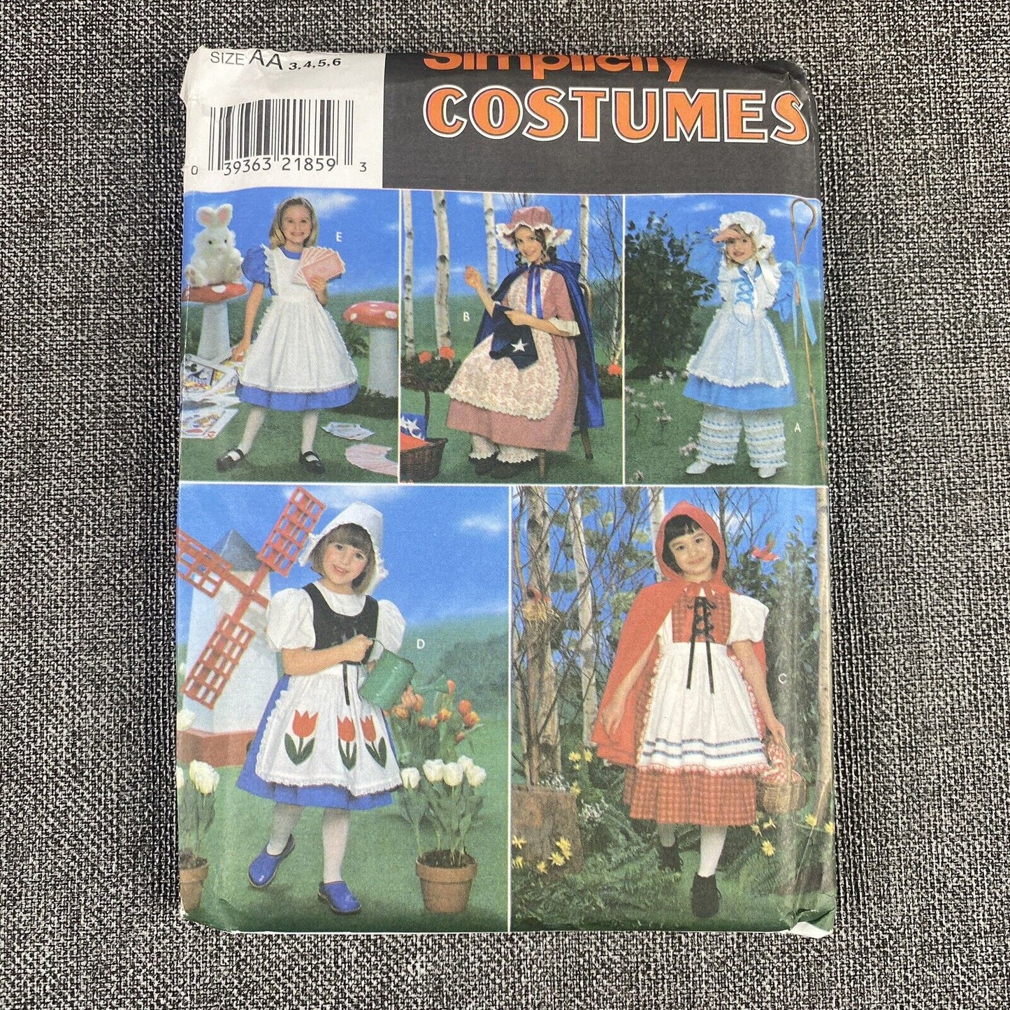 Girls Halloween Costumes Sewing Pattern Simplicity 8234 Size AA 3, 4, 5, 6 Uncut