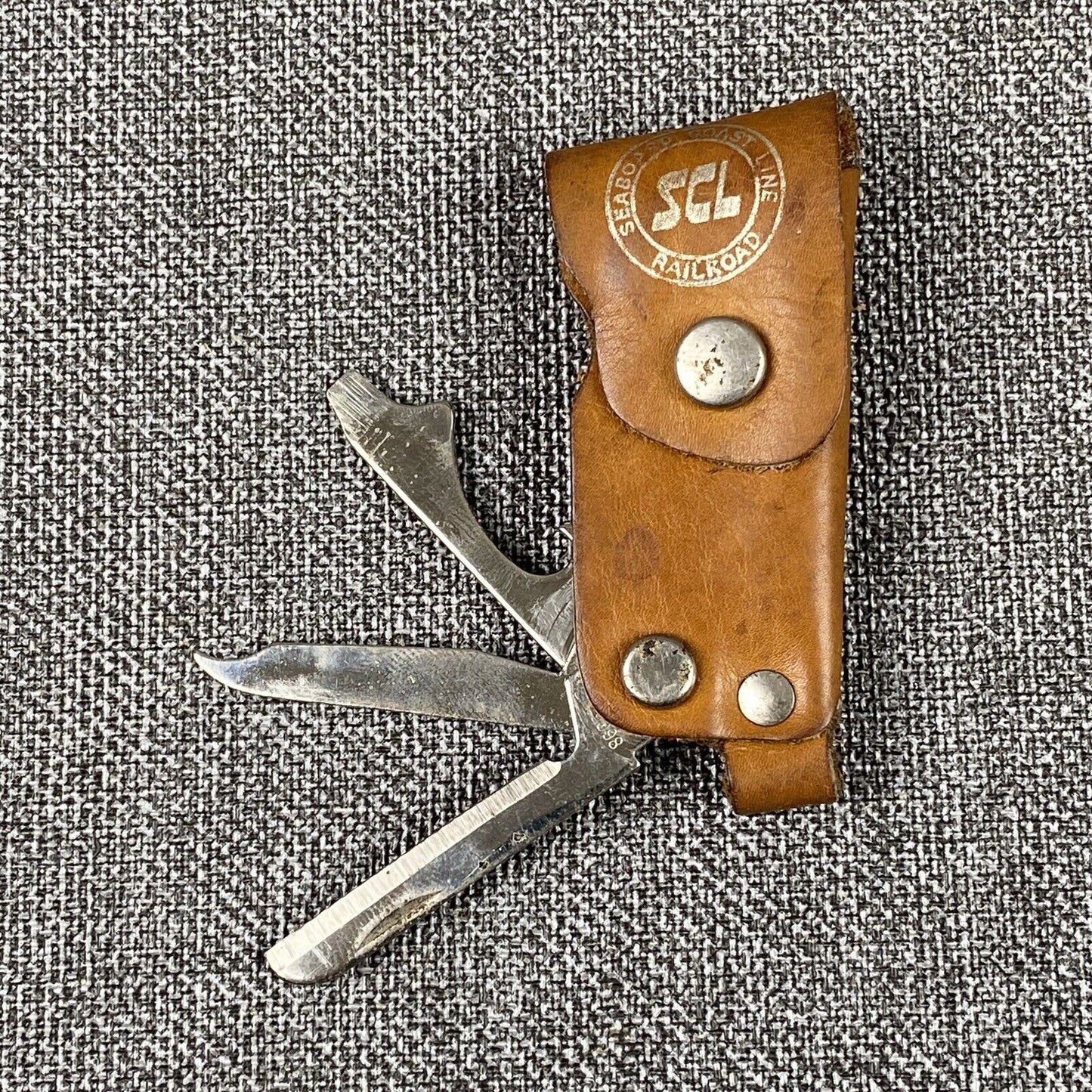 Vtg. Seaboard Coast Line SCL Railroad Bottle Opener, File, Razor Leather Pouch