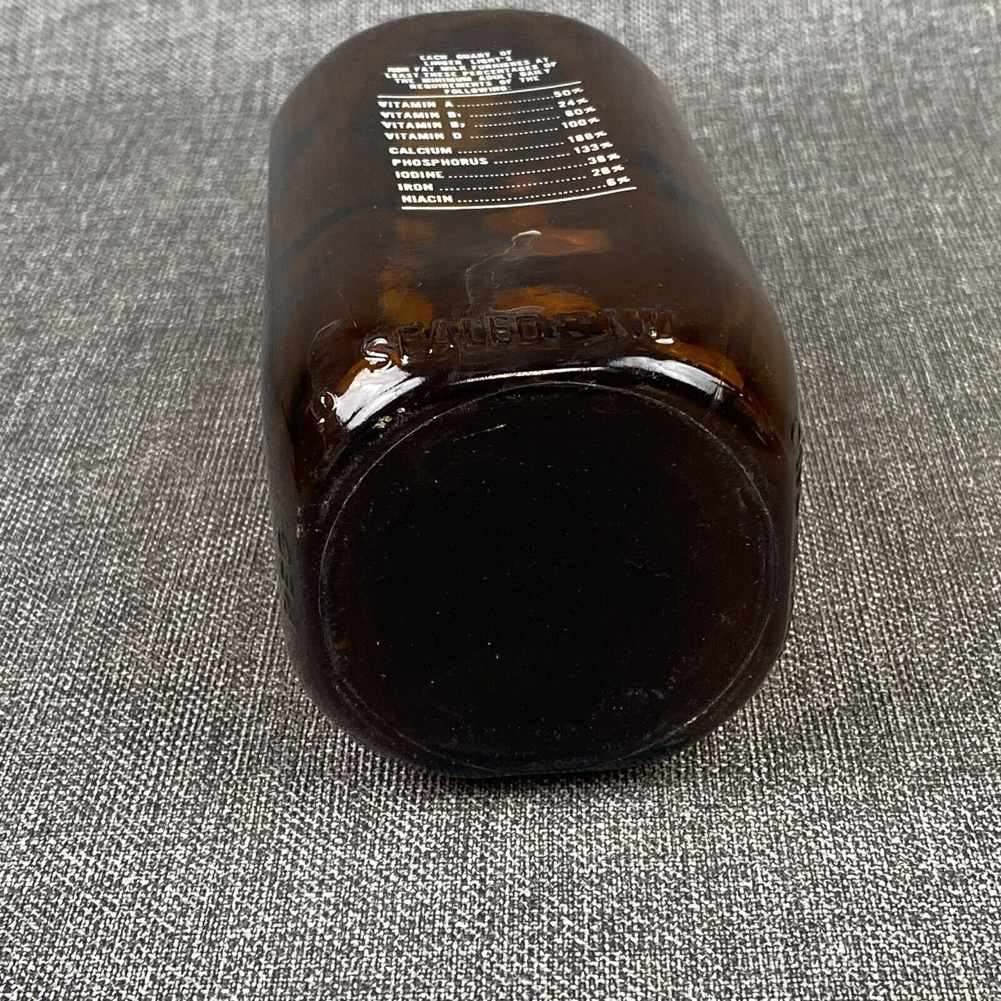 Linger Light Dairy Farm Amber Milk Bottle New Castle PA Vintage Quart