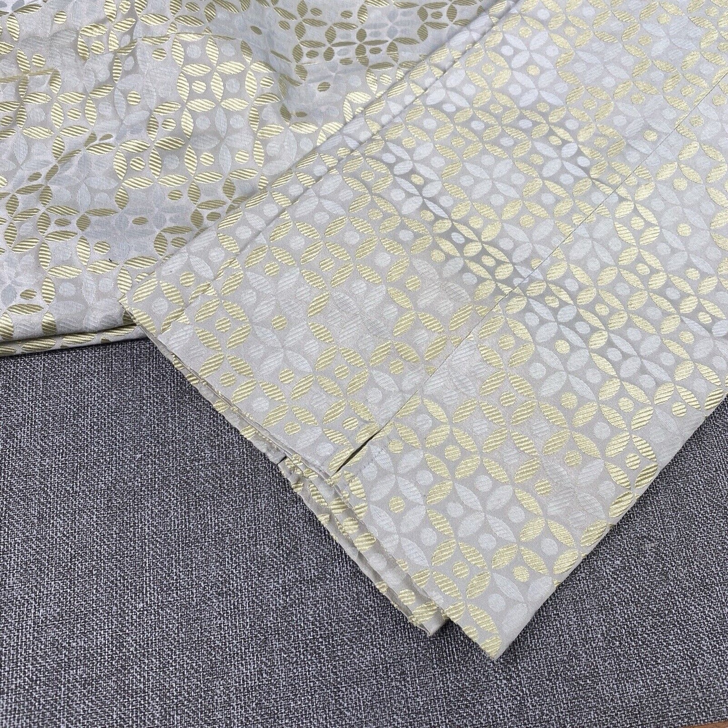 Sigrid Olsen Dress Pants Womens Size 6 Straight Leg Grey with Grey/Yellow Petals