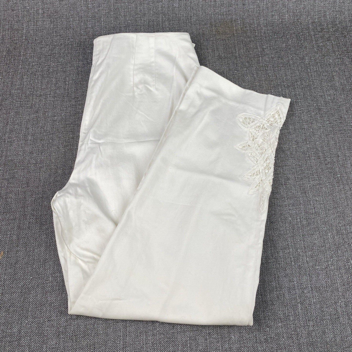 Talbots Womens Size 10 White Pants on Ankle Side Has Pretty Stitch Side Zip