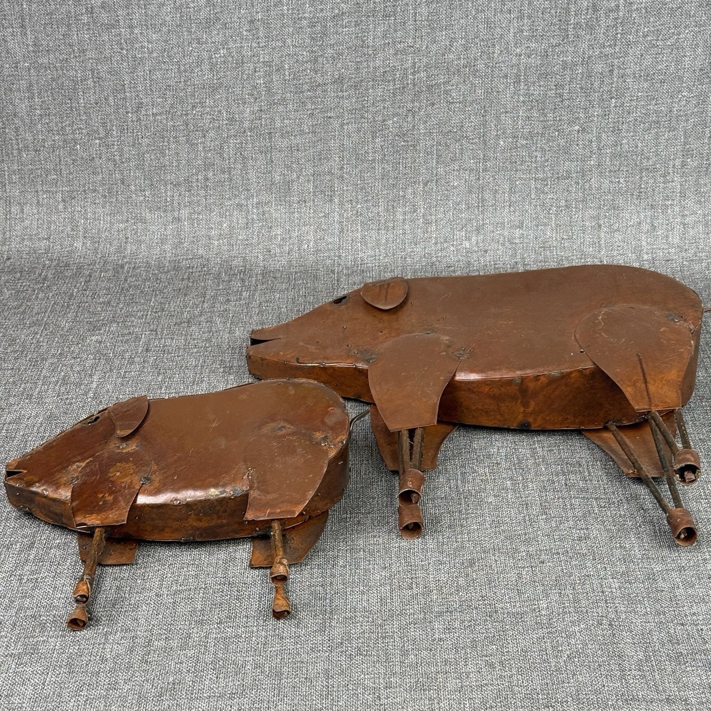 2 Metal Pig Decorations Rustic Large 14.5"x 12" and small 9.5"x 7.5"