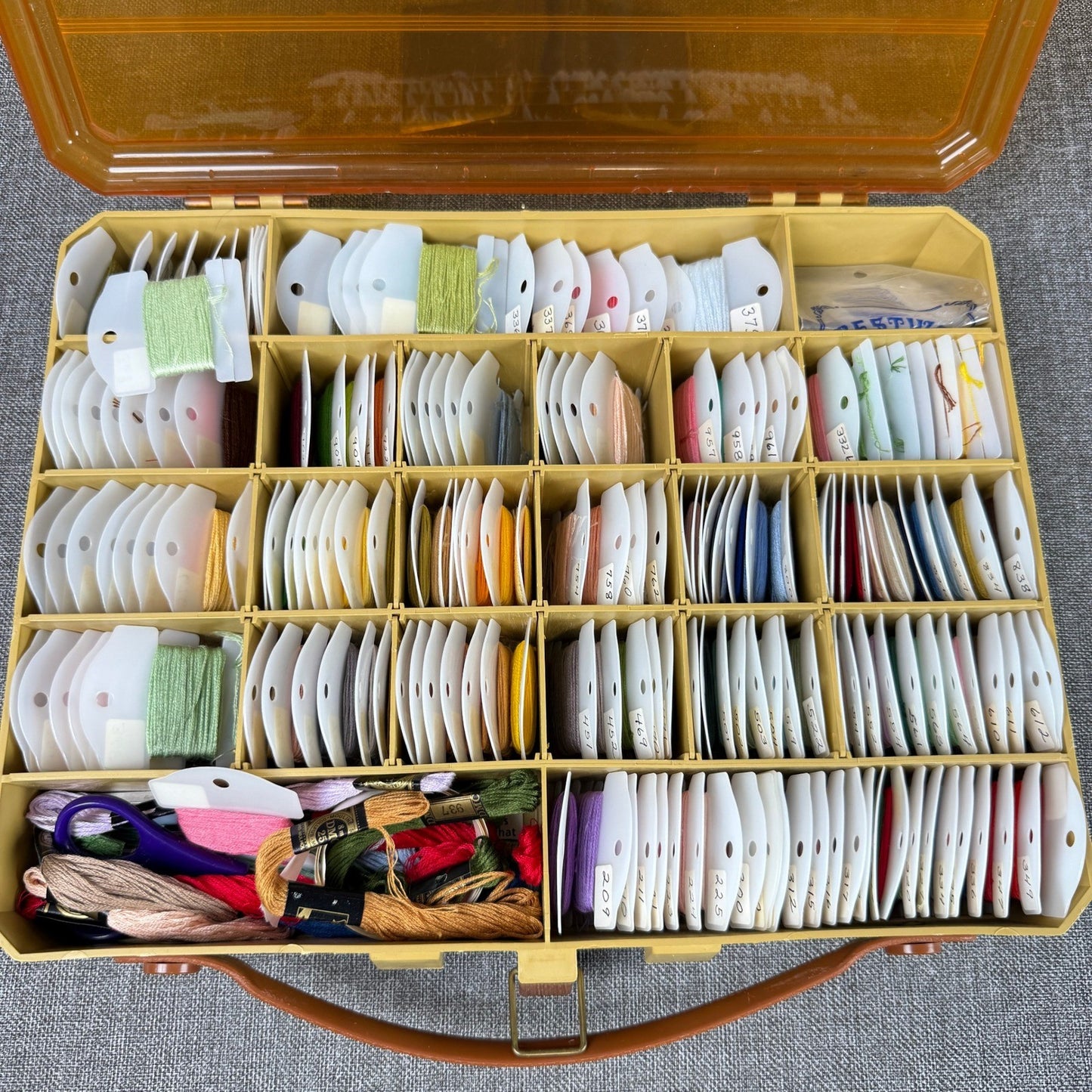 Vintage Magnum by Plano Embroidery Floss Organizer Box Storage Craft