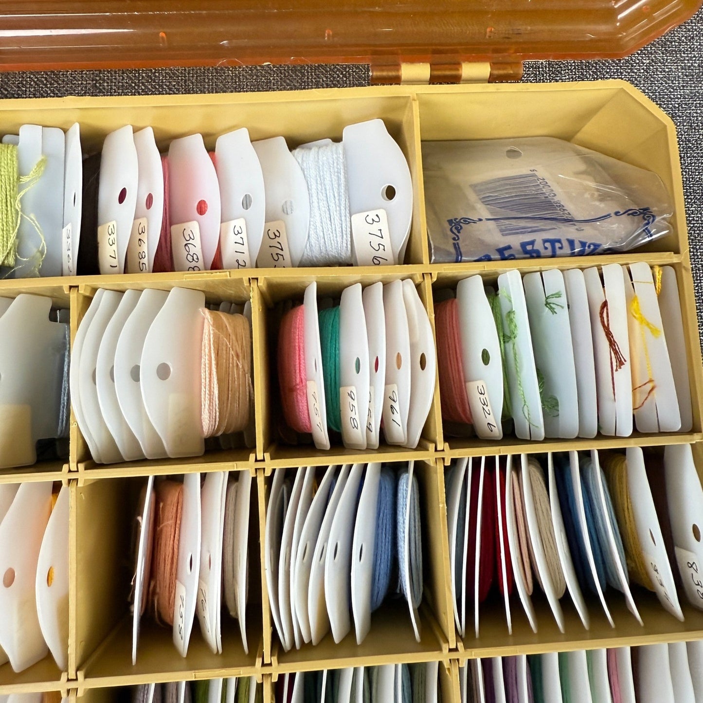 Vintage Magnum by Plano Embroidery Floss Organizer Box Storage Craft