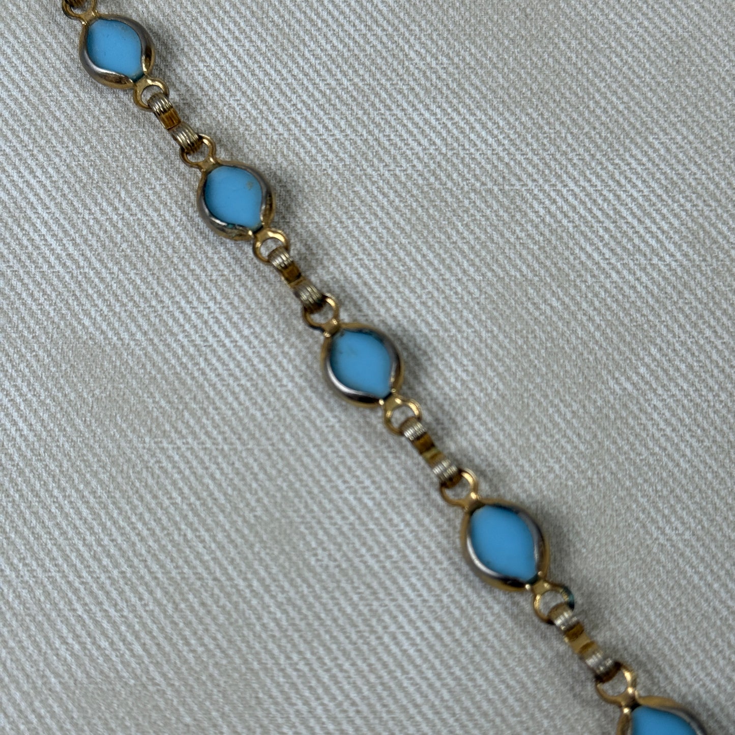 7.5" Cameo Style Bracelet