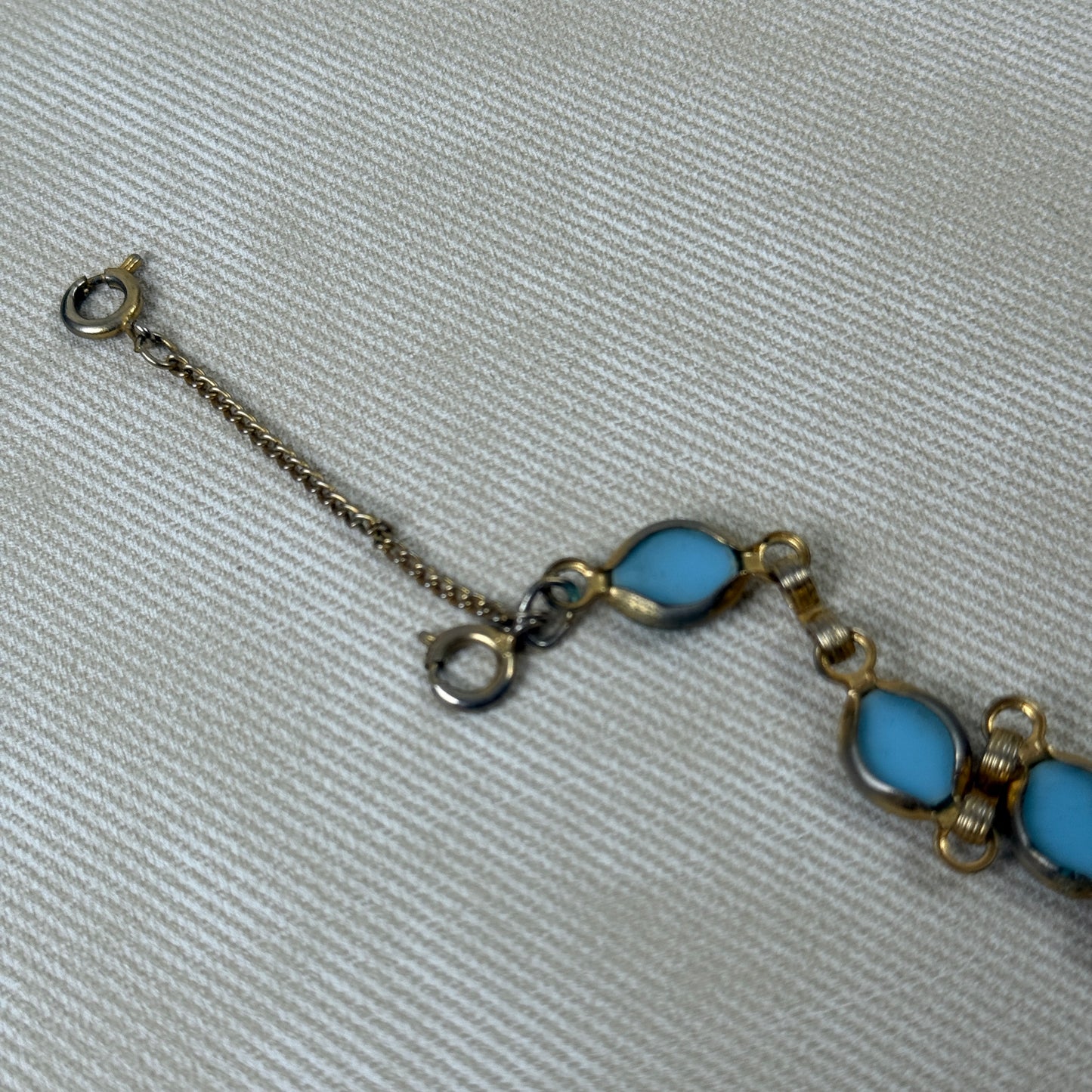 7.5" Cameo Style Bracelet