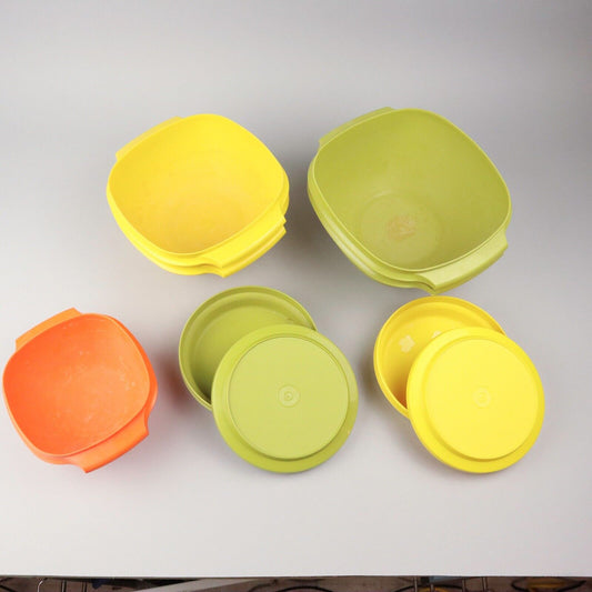 Lot of 7 Tupperware Bowls (2 with lids). See Description for numbers