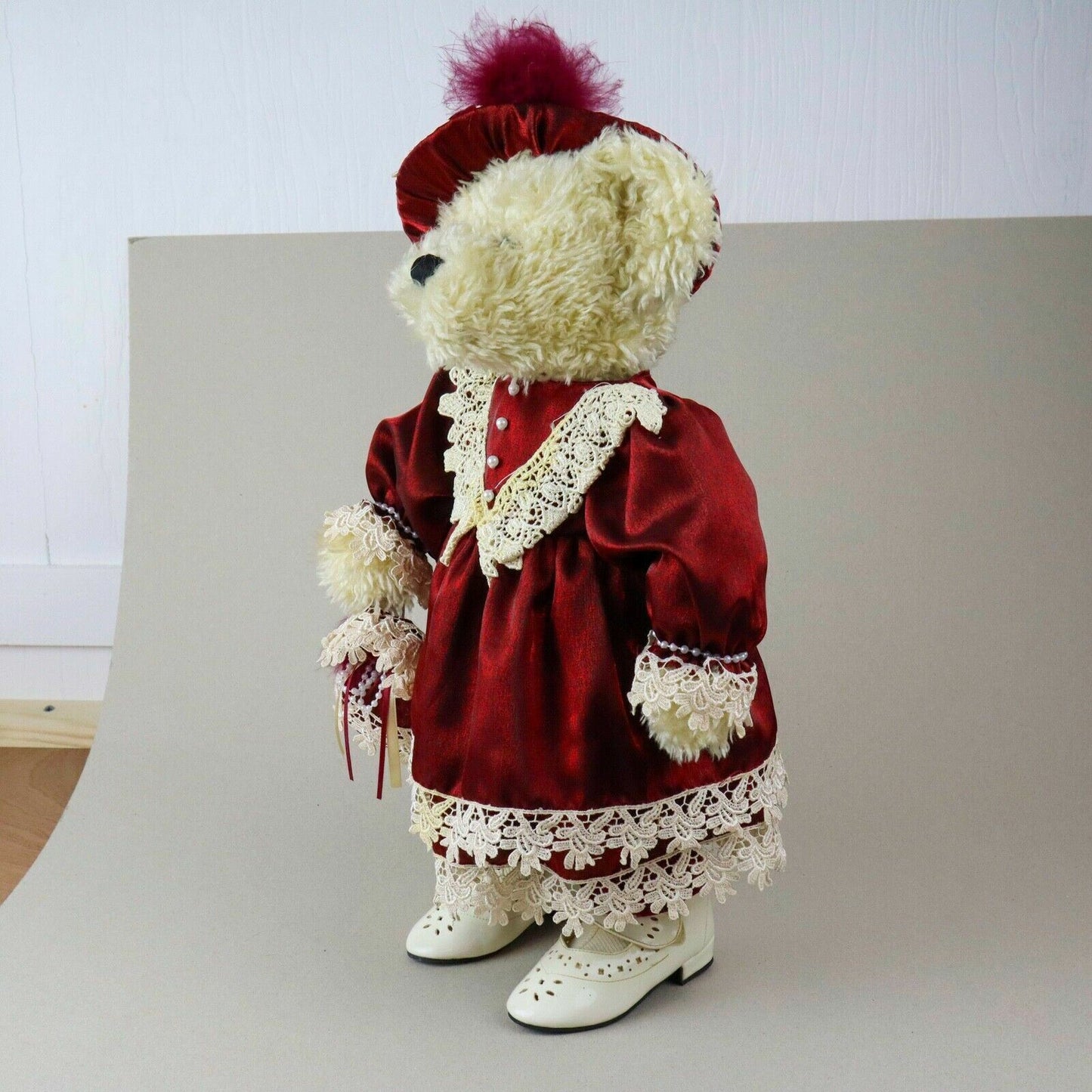 RARE - Dan Dee Collectible Bear with Dress and Hat 19" tall