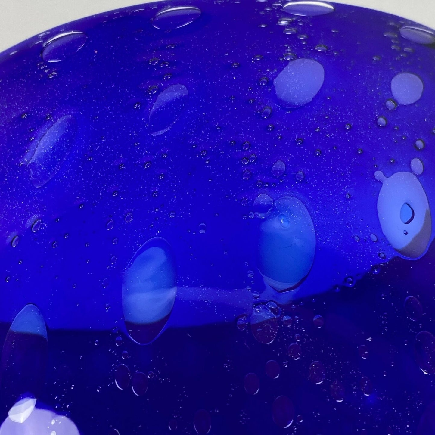 Large Handmade Decorative Vintage Cobalt Blue Glass Bowl w/Bubbles