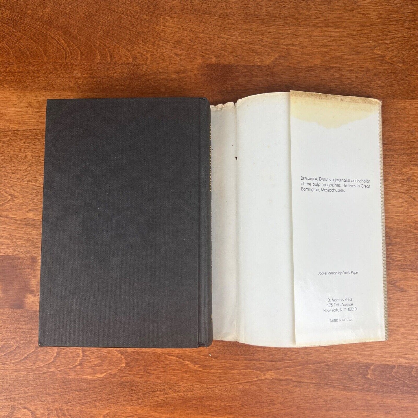 Hard Boiled Dames by Bernard Drew 1986 Hardcover