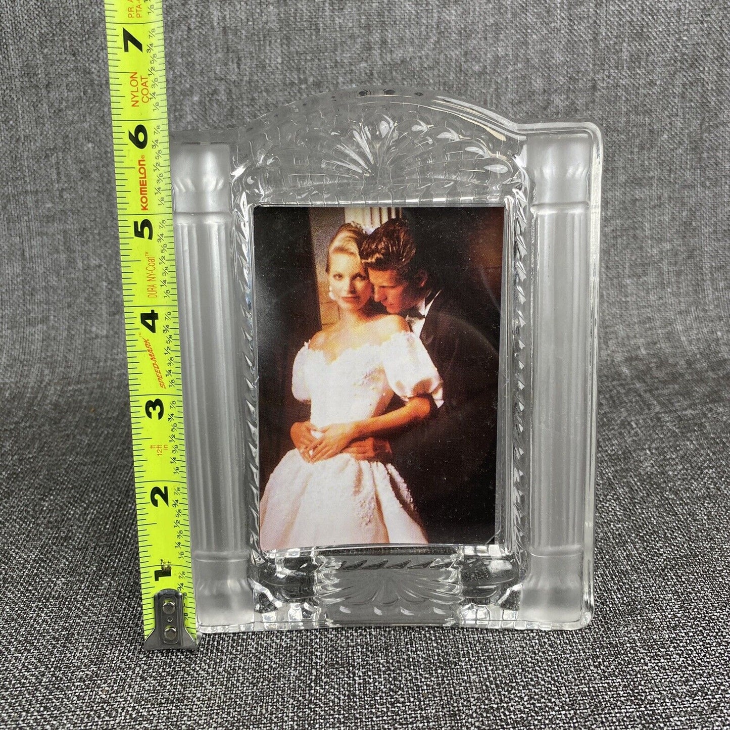 Mikasa Cotillion Frost 5" x 6" Picture Frame
