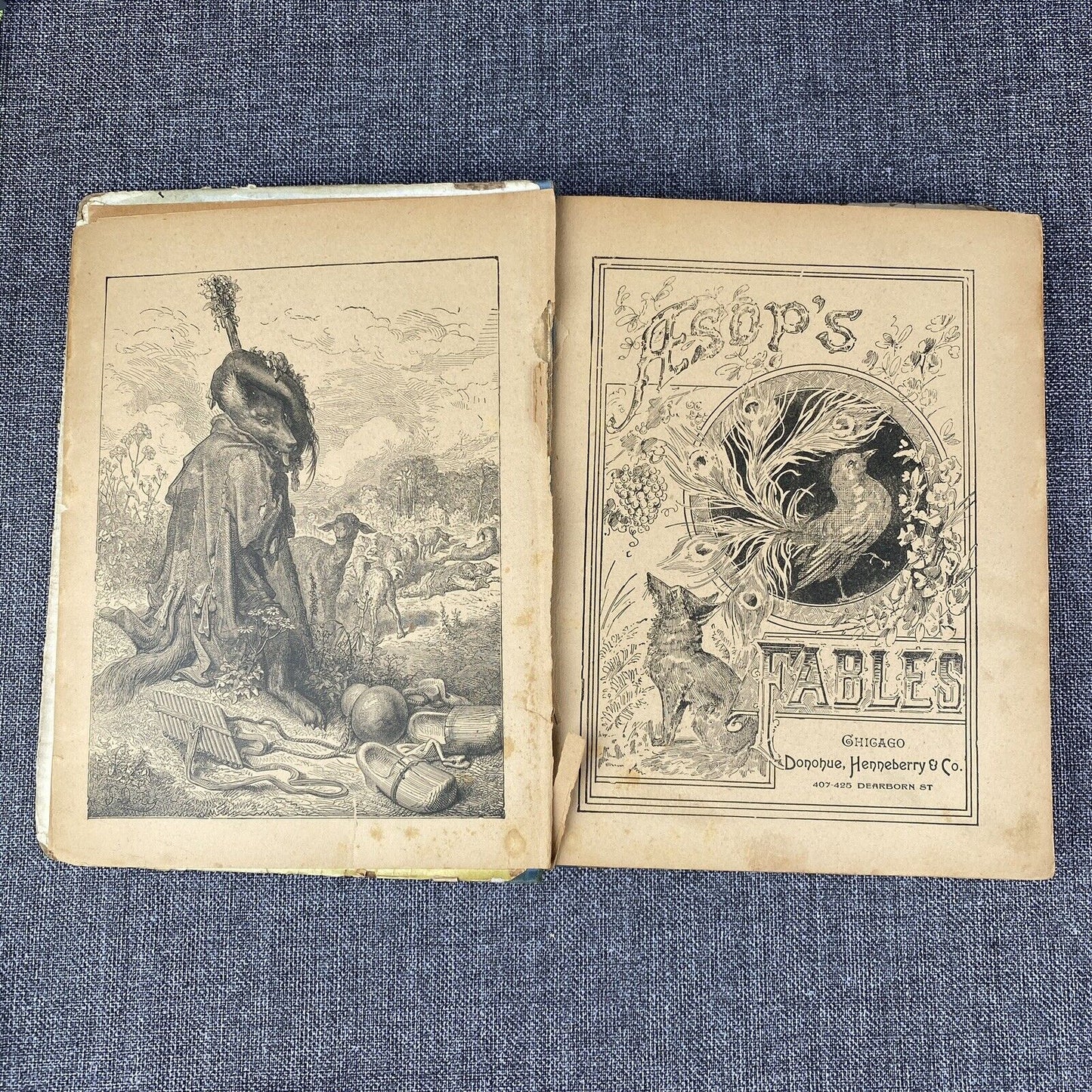Aesop's Fables published by Donohue , Henneberry & Co. Chicago 1899 Antique