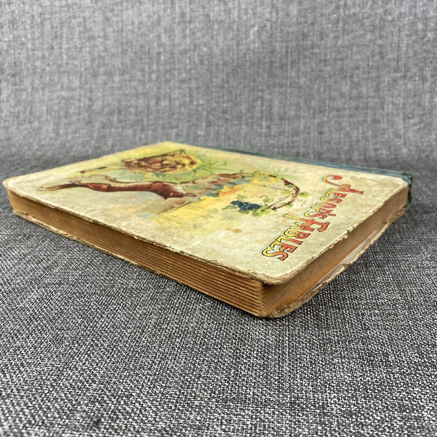 Aesop's Fables published by Donohue , Henneberry & Co. Chicago 1899 Antique