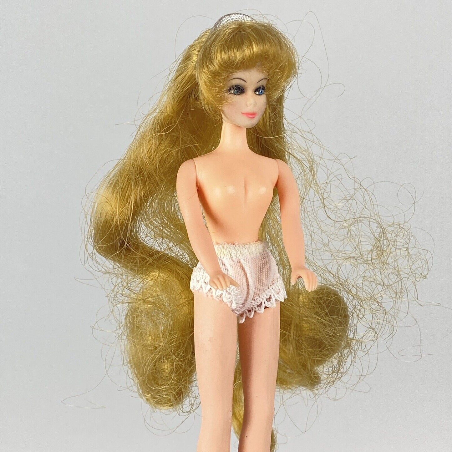 1970s Topper Moving Head Dawn Vintage Doll 6" tall