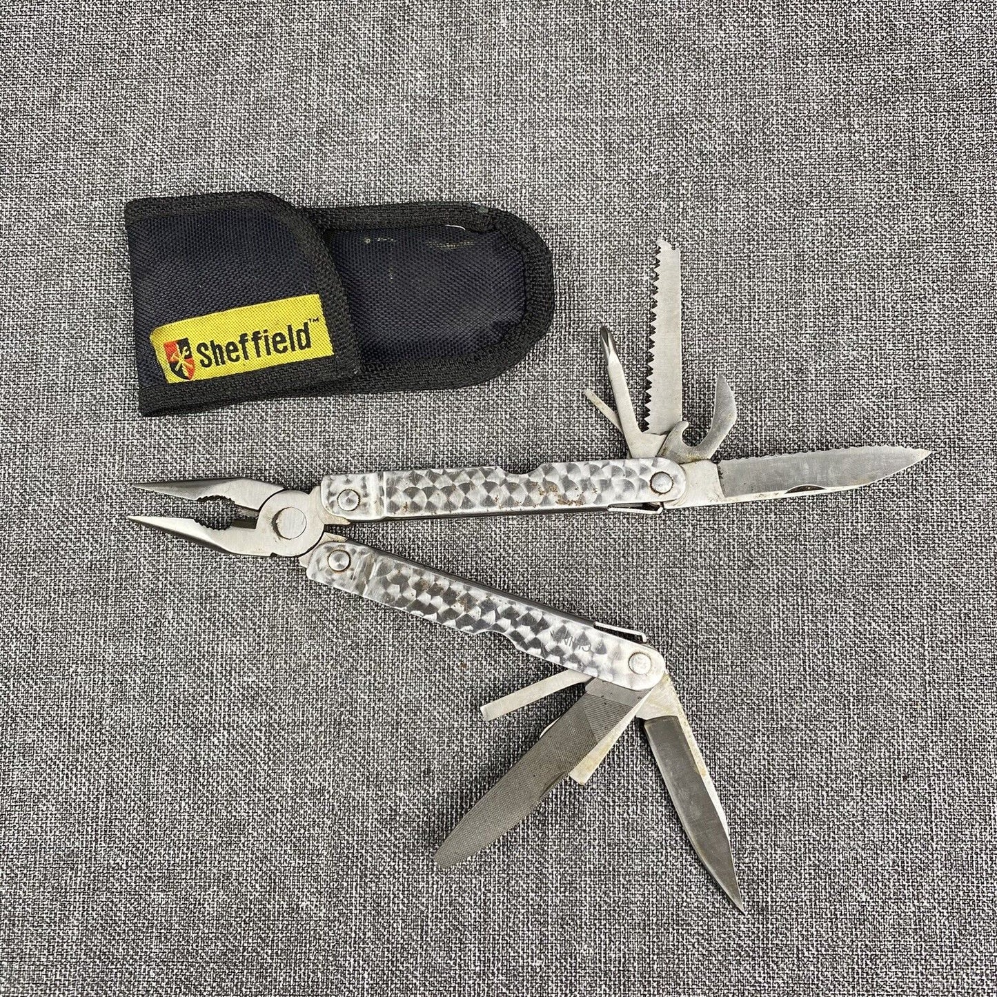 Sheffield Multipurpose Pocket Tool - Knife with pouch
