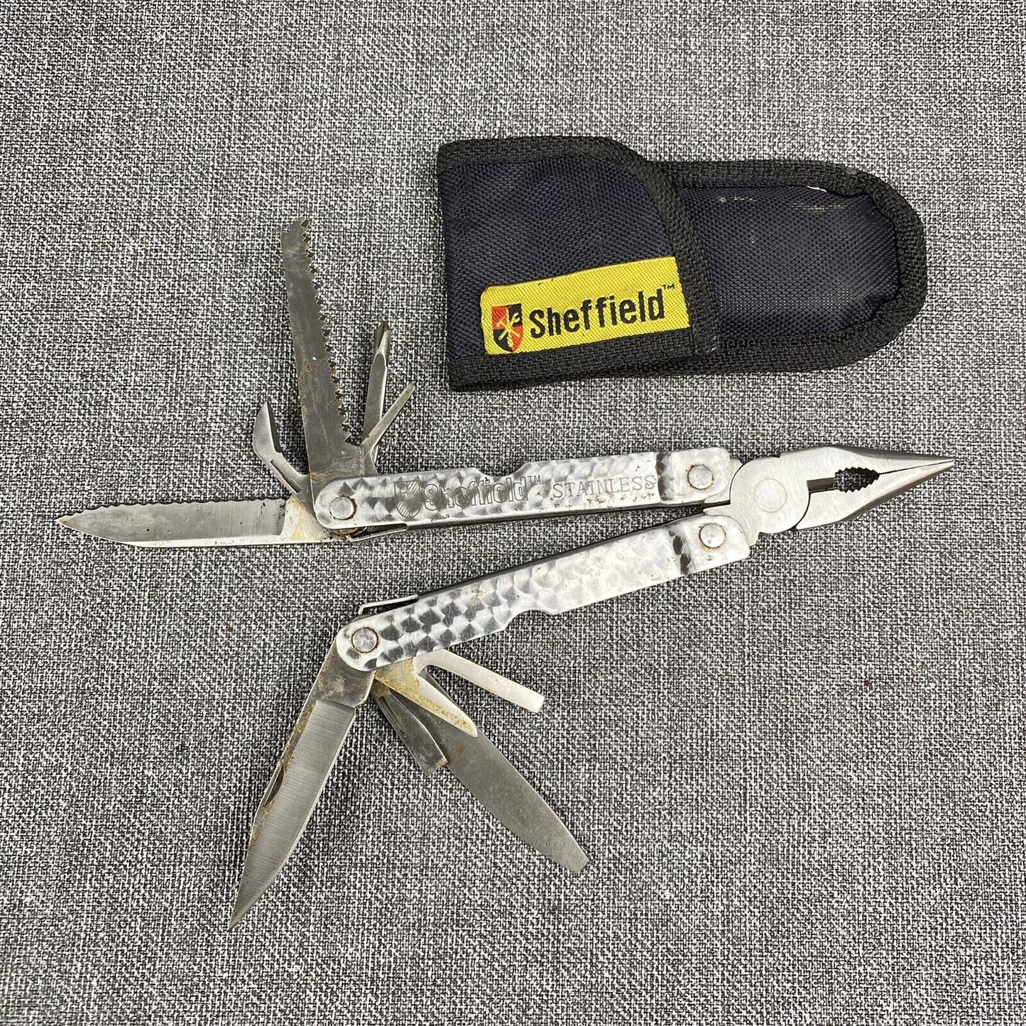 Sheffield Multipurpose Pocket Tool - Knife with pouch