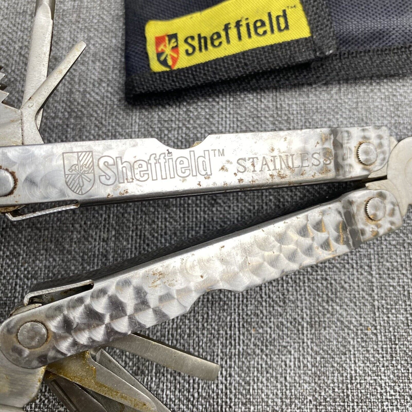 Sheffield Multipurpose Pocket Tool - Knife with pouch