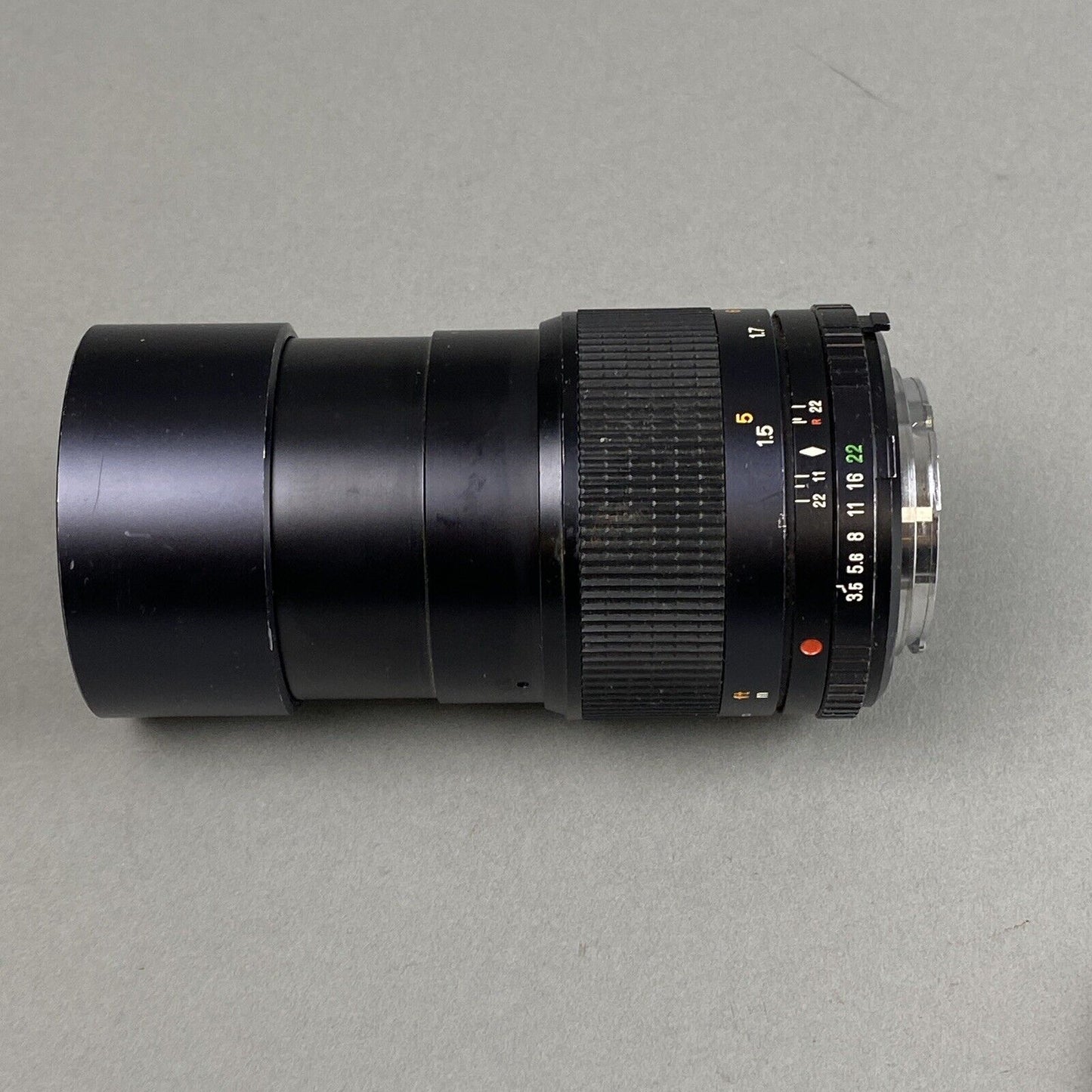 MINOLTA MD 135mm F3.5 Telephoto Camera Lens for Minolta SLR MD-mount cameras