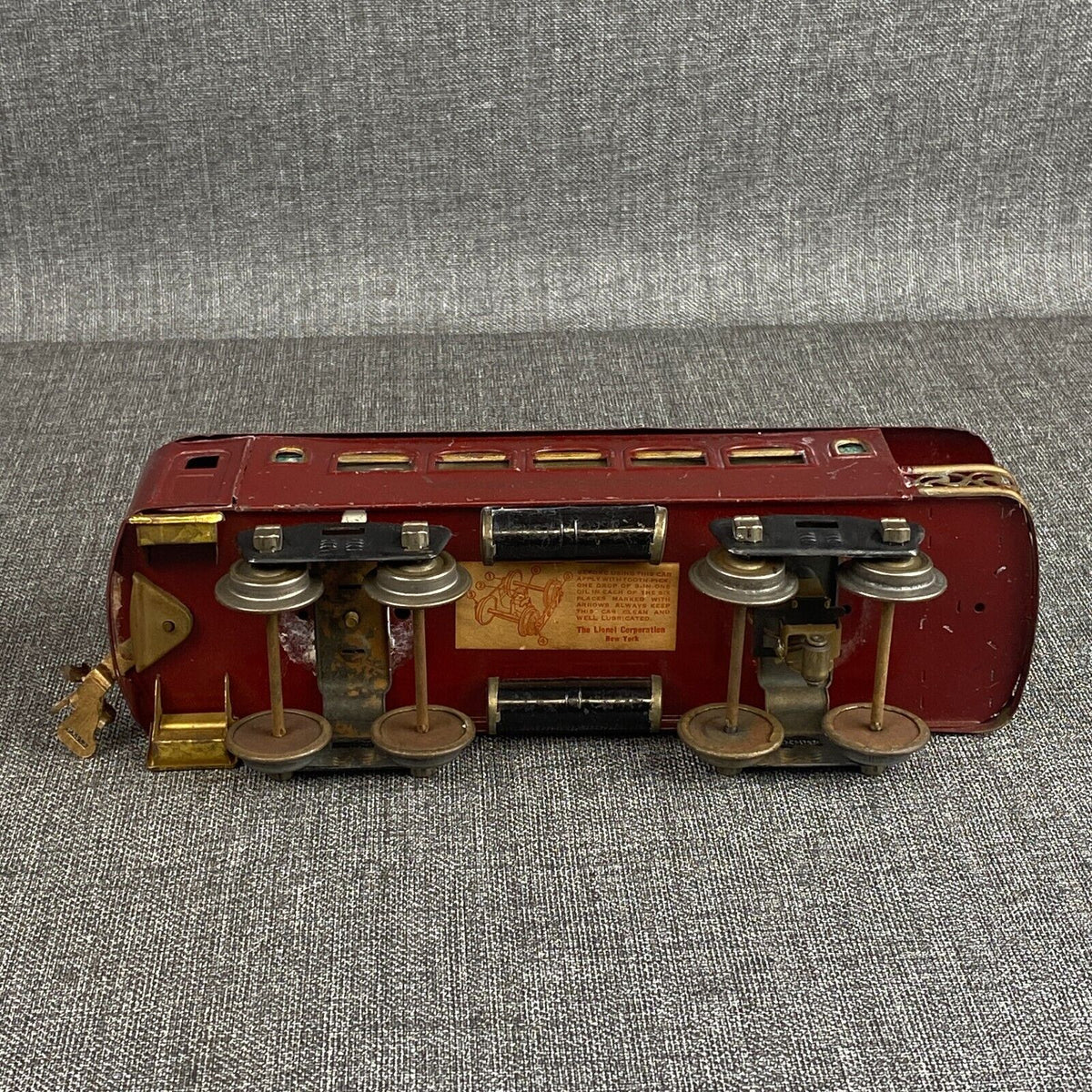 Lionel Prewar Standard Gauge Maroon #35 Pullman and #36 Observation Car