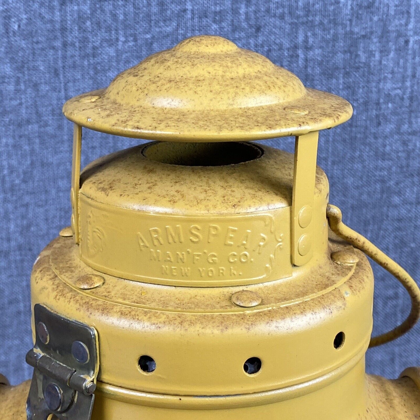 Armspear Manufacturing Co. Railroad Caboose Marker Lamp Train Lantern Yellow