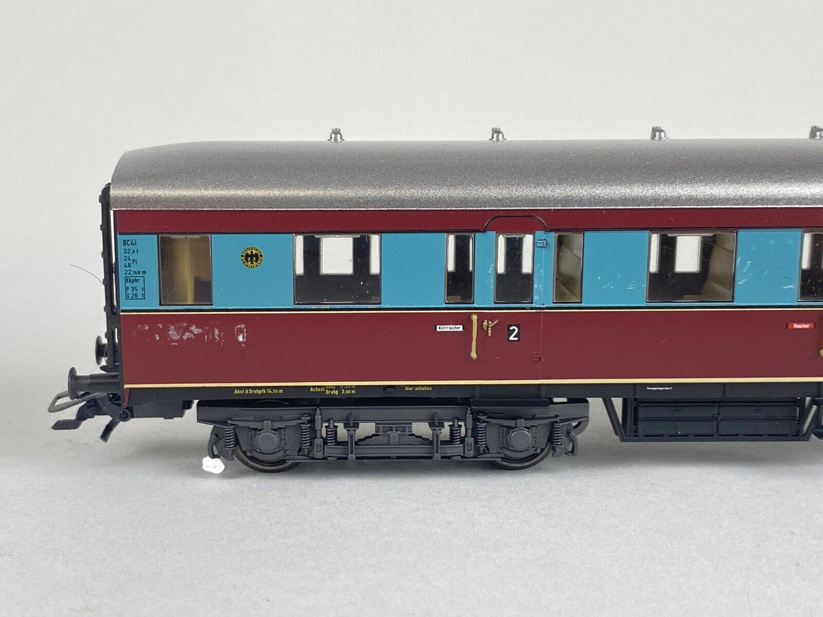 Marklin AC Nr. 43108 HO Scale Ruhr Express Service Commuter Passenger Car Set