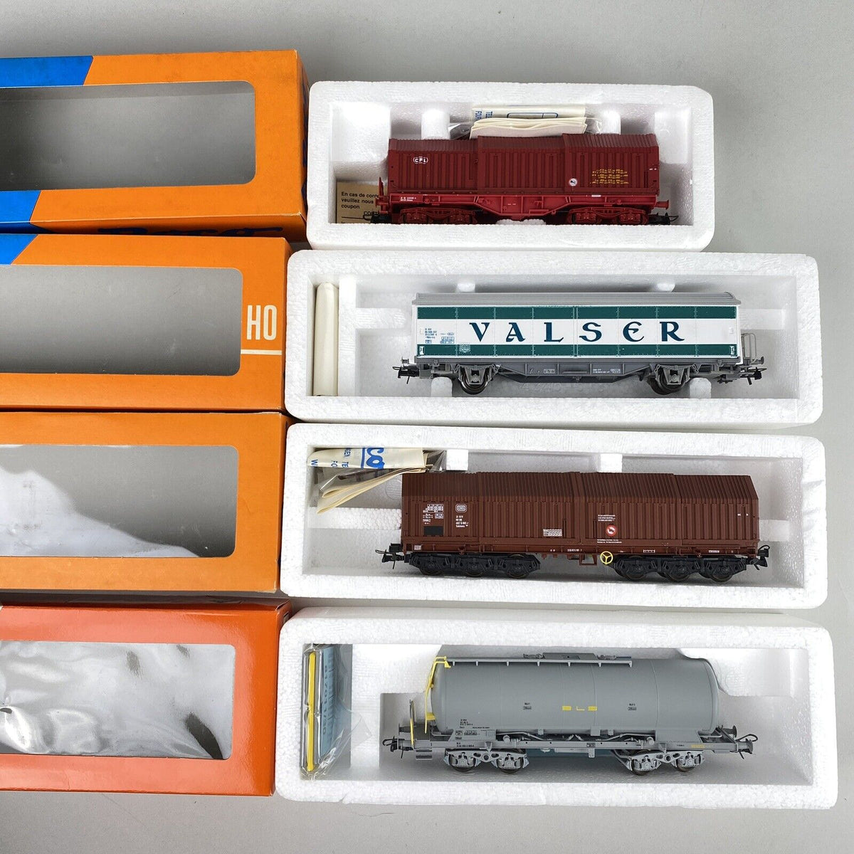 Roco HO scale Freight Cars Lot of 4 of Various European Railways BLS, DB, SBB