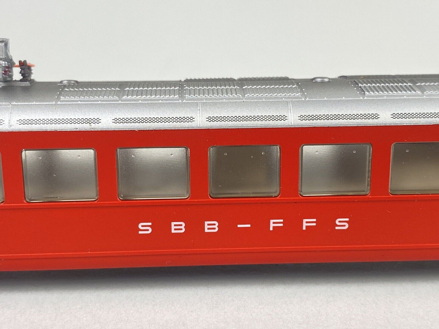 Marklin AC #3125 HO Scale Red Arrow Rail Car SBB Swiss Federal Railway VIDEO