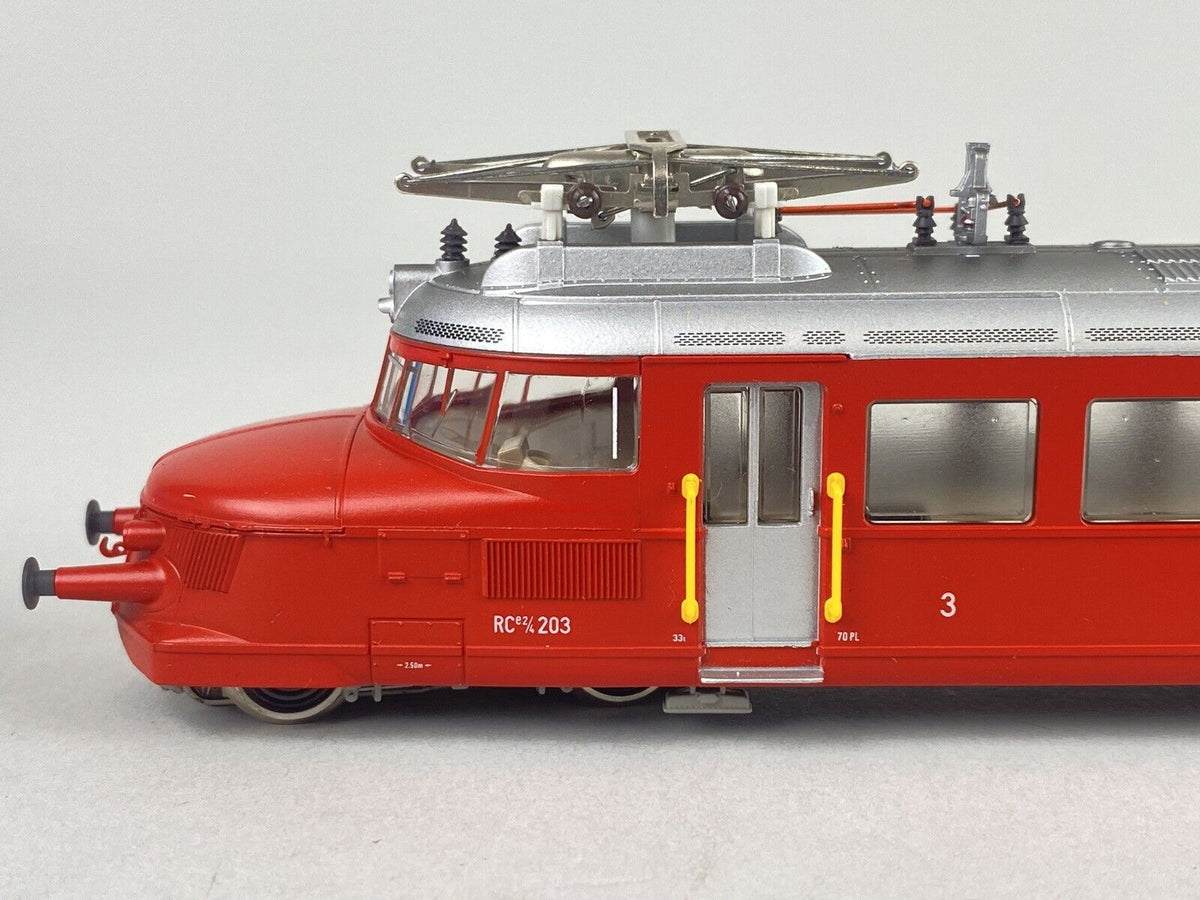 Marklin AC #3125 HO Scale Red Arrow Rail Car SBB Swiss Federal Railway VIDEO