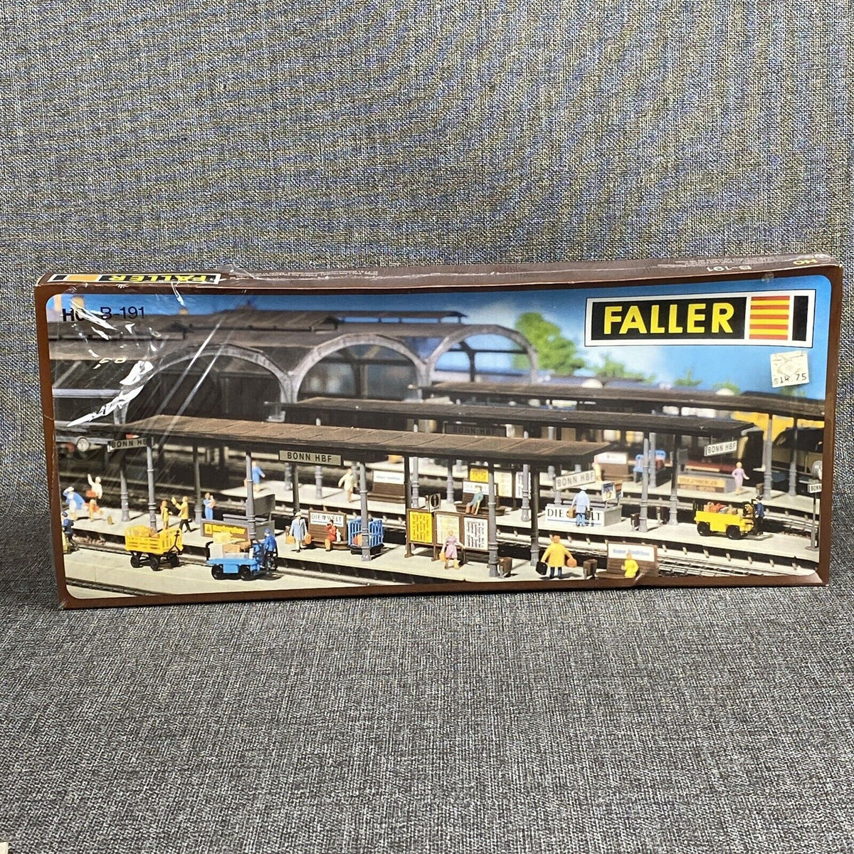 Faller HO scale B-191 Train Station Platforms Kit Model Railroad Building