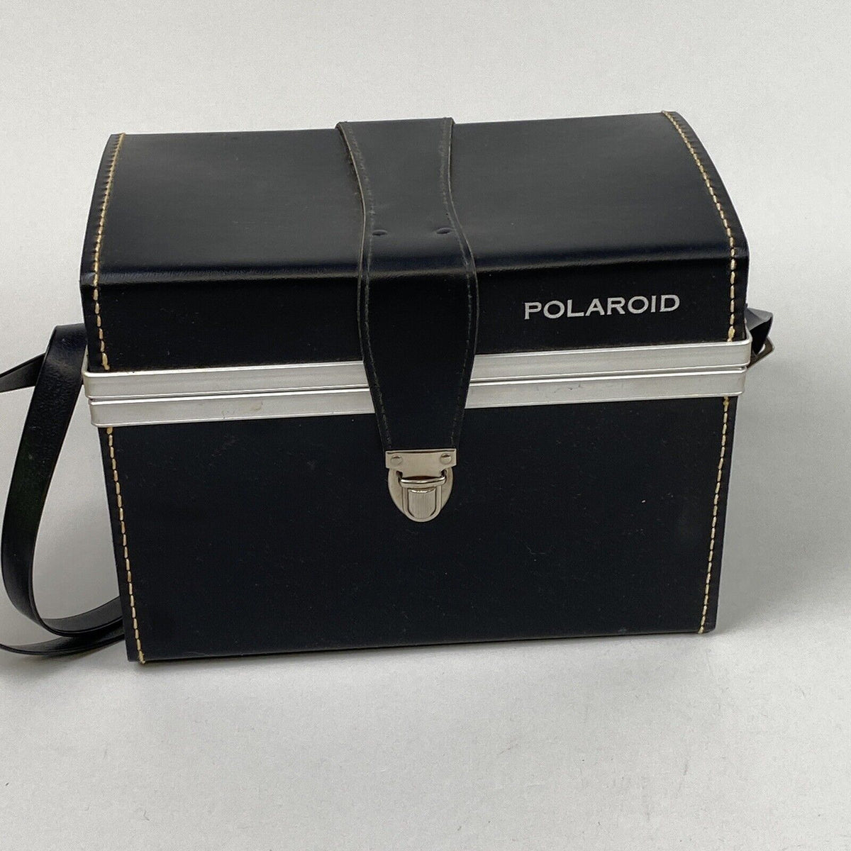 Polaroid 450 Automatic Land Camera W Carry Case, Flash, 2 Flash Cubes and Manual