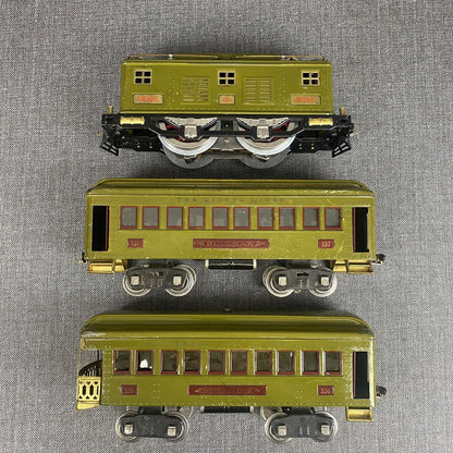 Lionel Standard Gauge Prewar No.347 Train Set 8E with 337, 338 Cars