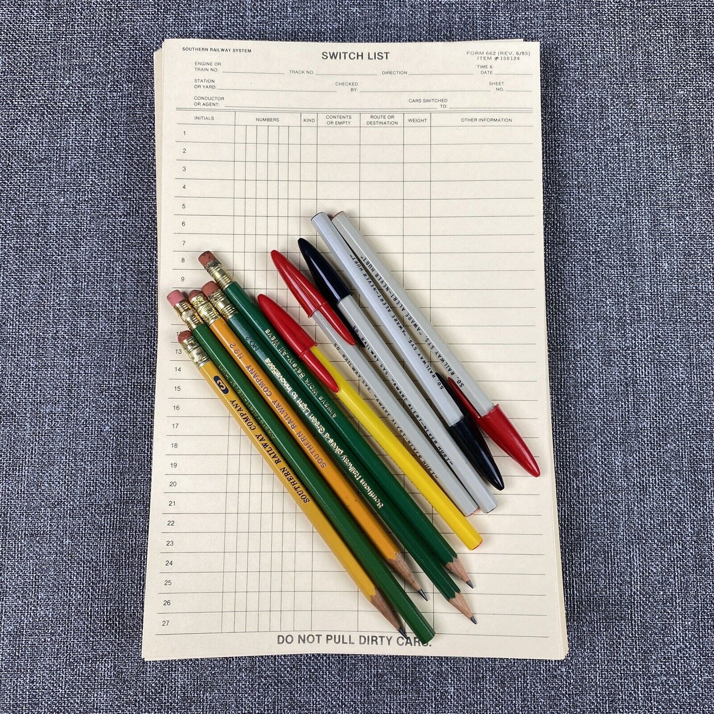 Southern Railway System SOU Switch List Form #662-A + Pencils and Pens, 1980's