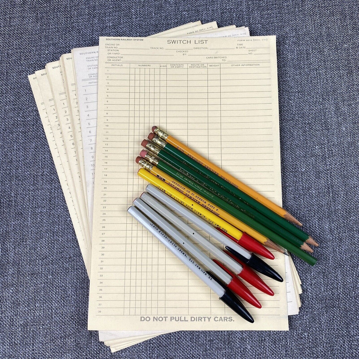 Southern Railway System SOU Switch List Form 662-A + Pencils and Pens, 1970's