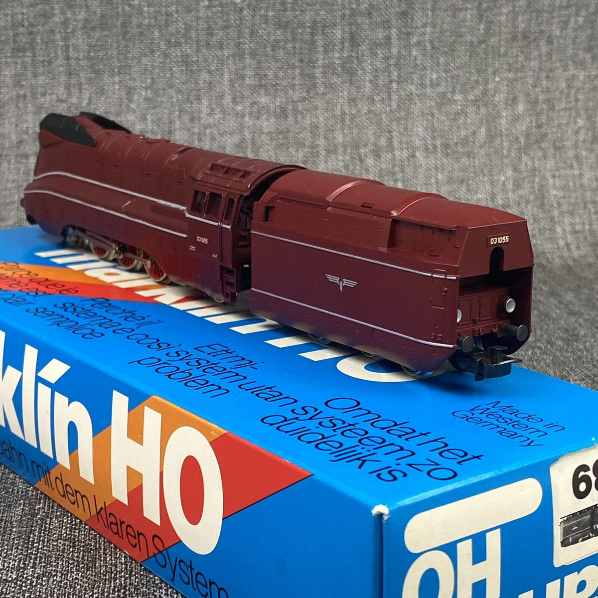 AC Märklin HO #3089 Streamline Steam Locomotive BR03 of DRG made in Germany